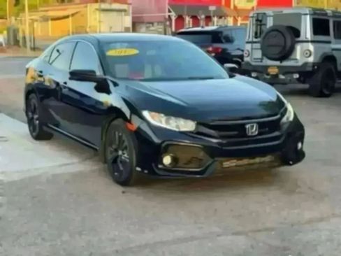 Used 2017 Honda Civic EX-L image 2