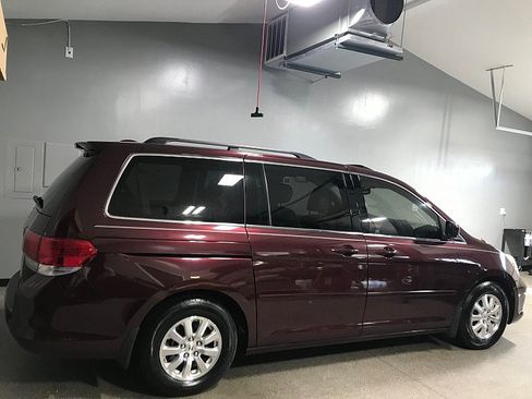 Used 2010 Honda Odyssey EX-L image 3