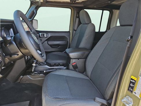 Used 2025 Jeep Wrangler Sport S image 10