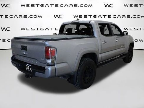 Used 2018 Toyota Tacoma Limited image 45