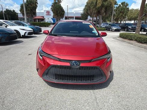 Used 2021 Toyota Corolla LE FWD image 5