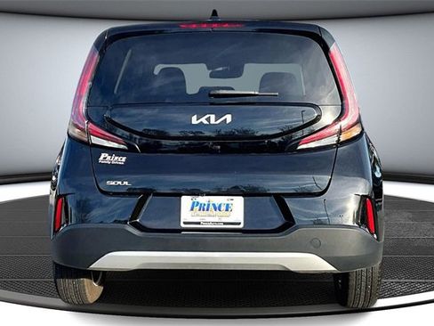 Used 2024 Kia Soul LX w/ Option Group 015 image 5