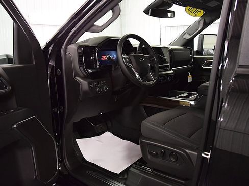 New 2026 Chevrolet Silverado 2500 LT image 18