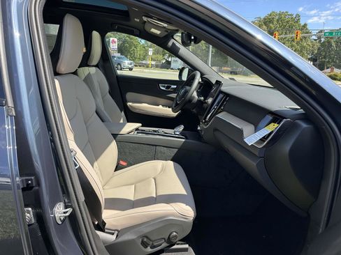 New 2026 Volvo XC60 B5 Core w/ Climate Package image 11