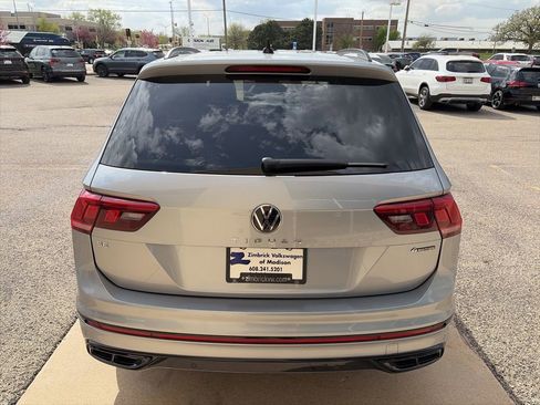 Used 2023 Volkswagen Tiguan SE R-Line AWD/4WD image 8