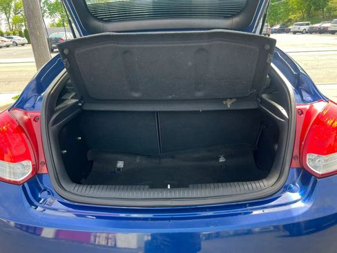 Used 2016 Hyundai Veloster Turbo FWD image 10