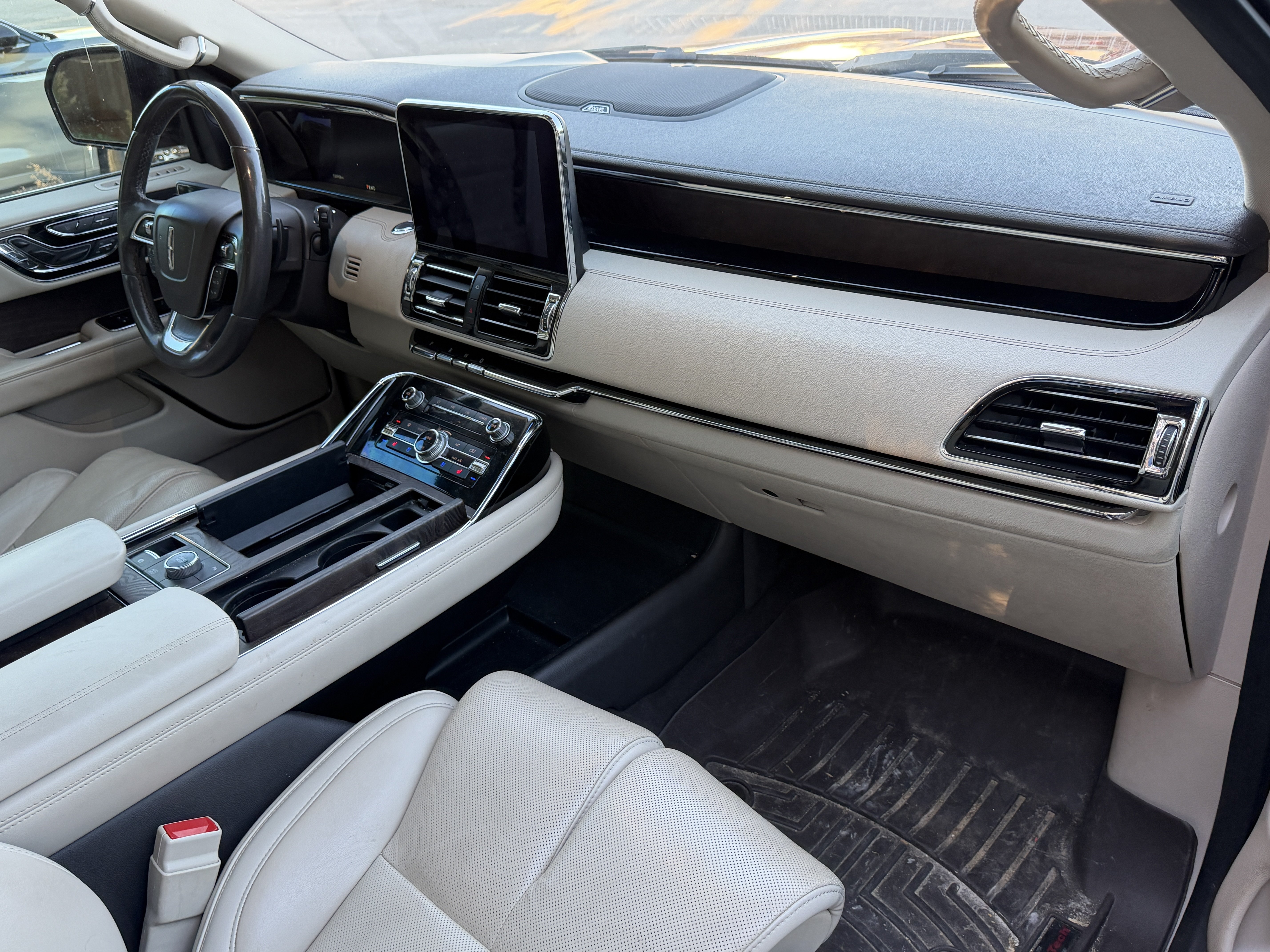 Used 2019 Lincoln Navigator Reserve AWD/4WD image 19