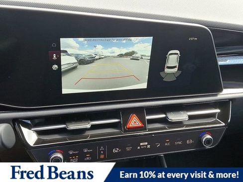 New 2025 Kia Niro EX image 12