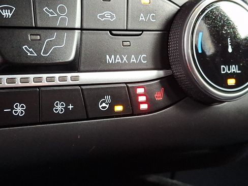 Certified 2023 Ford Escape Active AWD/4WD image 27