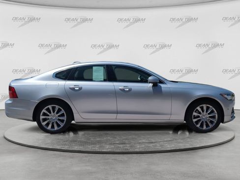 Used 2017 Volvo S90 T6 Momentum w/ Climate Package AWD/4WD image 8