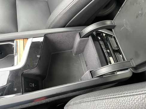 Used 2023 Volvo XC90 B5 Plus image 51