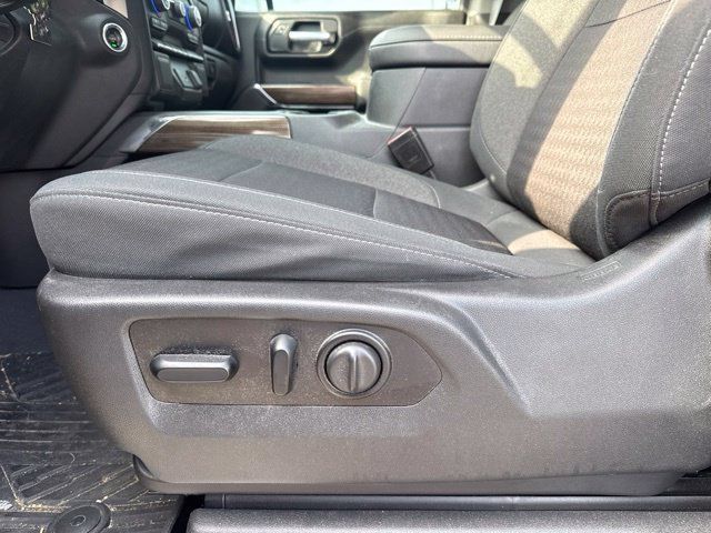Used 2021 Chevrolet Silverado 1500 LT Trail Boss w/ LPO, Dark Essentials Package AWD/4WD image 15