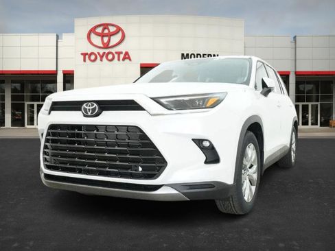 New 2026 Toyota Grand Highlander Limited image 4