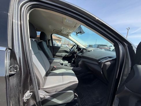 Used 2017 Ford Escape SE w/ Equipment Group 201A image 27