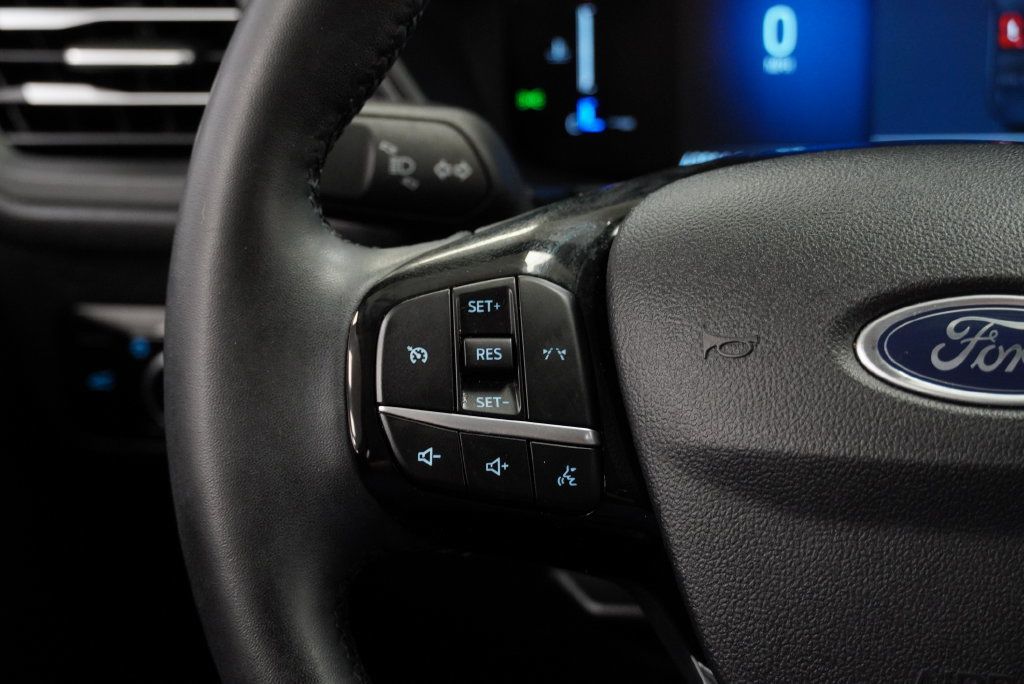 Used 2024 Ford Escape Active AWD/4WD image 22