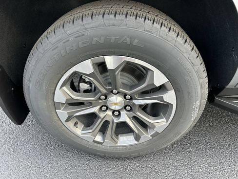 New 2026 Chevrolet Tahoe LS AWD/4WD image 9