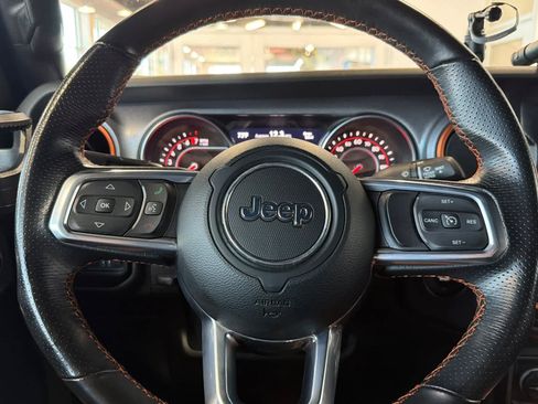 Used 2021 Jeep Gladiator Mojave AWD/4WD image 25