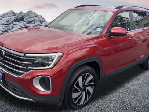 Used 2024 Volkswagen Atlas SE w/ Panoramic Sunroof Package image 1