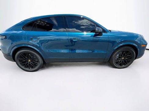 Used 2024 Porsche Cayenne Coupe AWD/4WD image 6