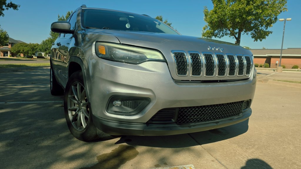 Used 2019 Jeep Cherokee Latitude w/ Popular Appearance Group FWD image 4