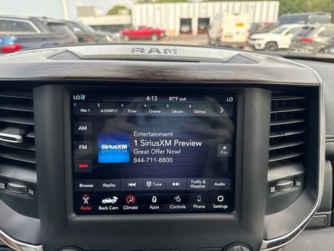 Used 2019 RAM 1500 Laramie AWD/4WD image 17