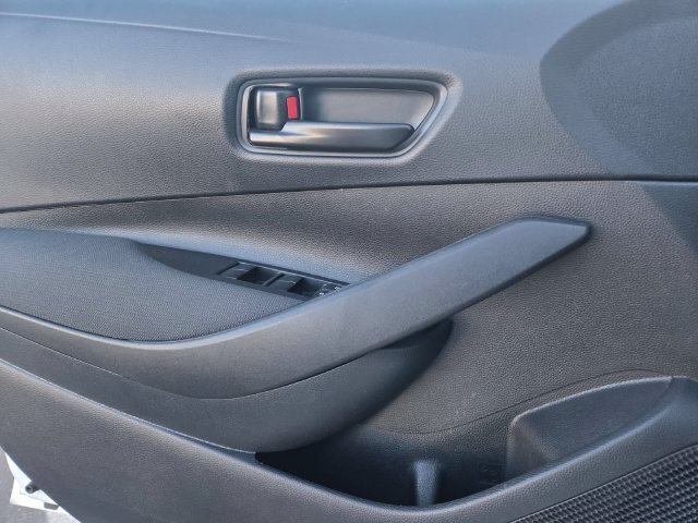 Certified 2025 Toyota Corolla LE FWD image 21