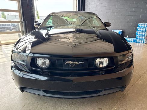 Used 2012 Ford Mustang GT Premium w/ HID Headlamps & Security Pkg RWD image 3