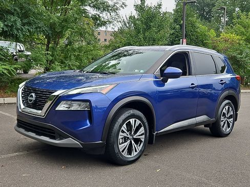 Certified 2023 Nissan Rogue SV w/ SV Premium B Package AWD/4WD image 3