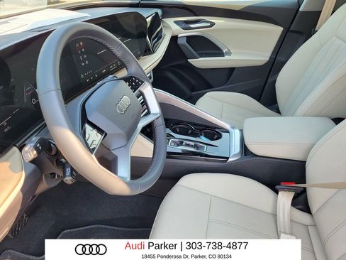 Used 2025 Audi Q5 Premium w/ Convenience Package AWD/4WD image 7