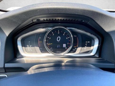Used 2016 Volvo S60 T5 Cross Country Platinum AWD/4WD image 22