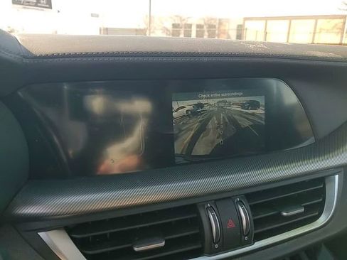 Used 2024 Alfa Romeo Stelvio Veloce image 24