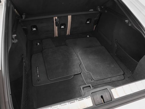 Certified 2025 Porsche Panamera 4 AWD/4WD image 18