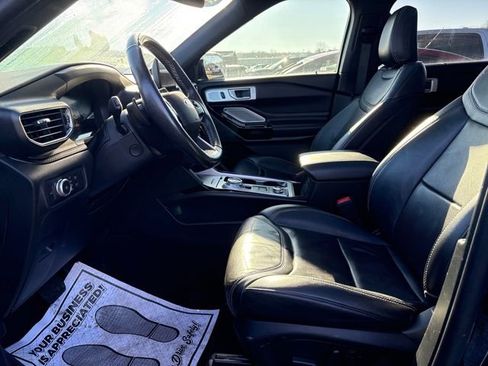 Used 2021 Ford Explorer ST w/ ST Street Pack image 7