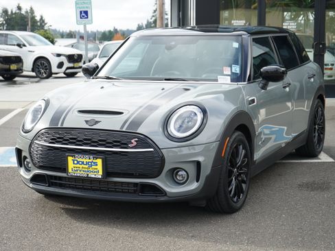 Used 2022 MINI Cooper Clubman S w/ Premium Package AWD/4WD image 9