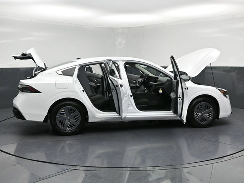 New 2026 Nissan Sentra S w/ Floor Mat Package image 33