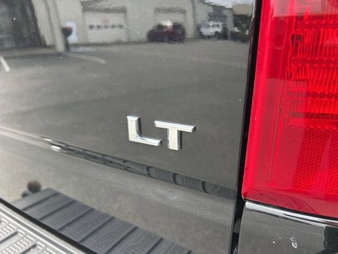 Used 2025 Chevrolet Silverado 1500 LT AWD/4WD image 38
