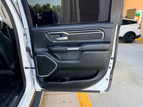 Used 2022 RAM 1500 Laramie AWD/4WD image 29