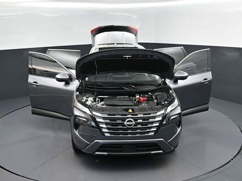 Used 2024 Nissan Rogue SL w/ SL Premium Package image 53