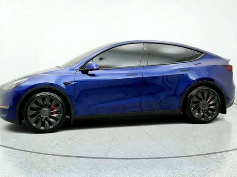 Used 2024 Tesla Model Y Performance AWD/4WD image 8