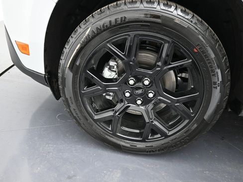 New 2025 Ford Maverick XLT w/ Equipment Group 301A image 33