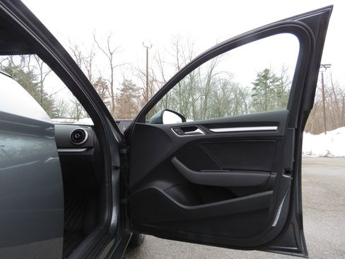 Used 2016 Audi A3 2.0T Premium image 12