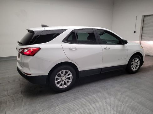 Used 2020 Chevrolet Equinox LS w/ LS Convenience Package FWD image 10