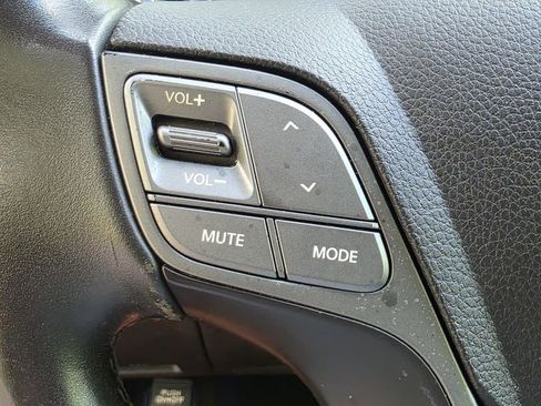 Used 2017 Hyundai Santa Fe Sport FWD image 32