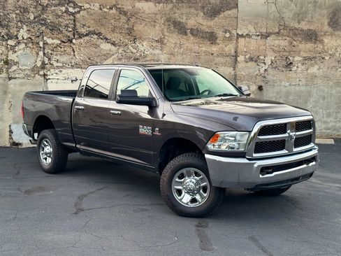 Used 2017 RAM 2500 SLT AWD/4WD image 2