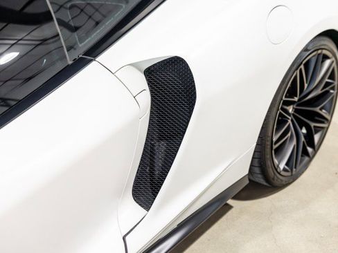 Used 2023 McLaren GT RWD image 15