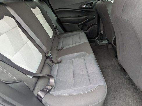 Used 2024 Chevrolet Trax LS w/ LS Convenience Package image 21