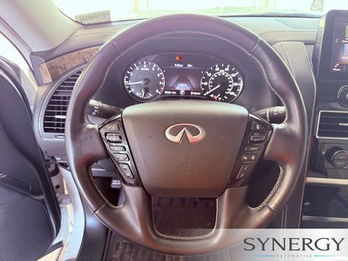 Used 2023 INFINITI QX80 Premium Select w/ All-Season Package RWD image 17