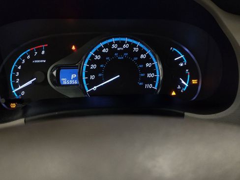 Used 2013 Toyota Sienna XLE image 16