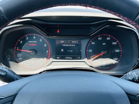Used 2025 Chevrolet Trax RS w/ Driver Confidence Package FWD image 17