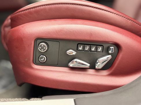 Used 2020 Bentley Flying Spur W12 image 7